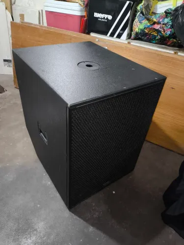 Caixa Subwoofer amplificada Mark Áudio 18 Polegadas