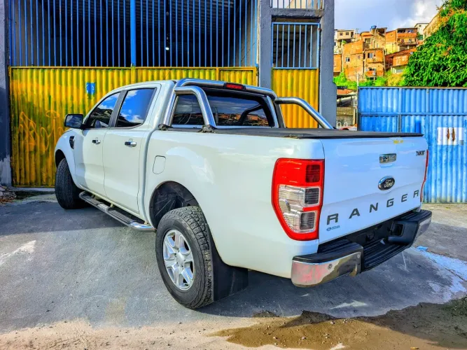 Ford Ranger XLT 2.5 16V 4X2 CD Flex 2014