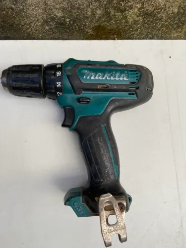 Furadeira parafusadeira makita 12v