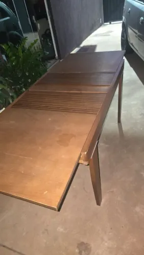 Mesa madeira estendida