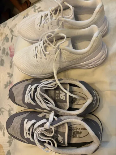 Tênis em excelente estado Nike e New Balance n° 39.