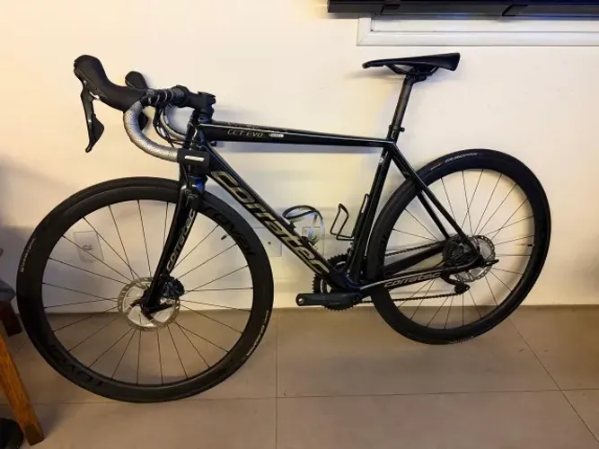 Speed Corratec CCT EVO Carbono - Ultegra - Rodas Roval C38