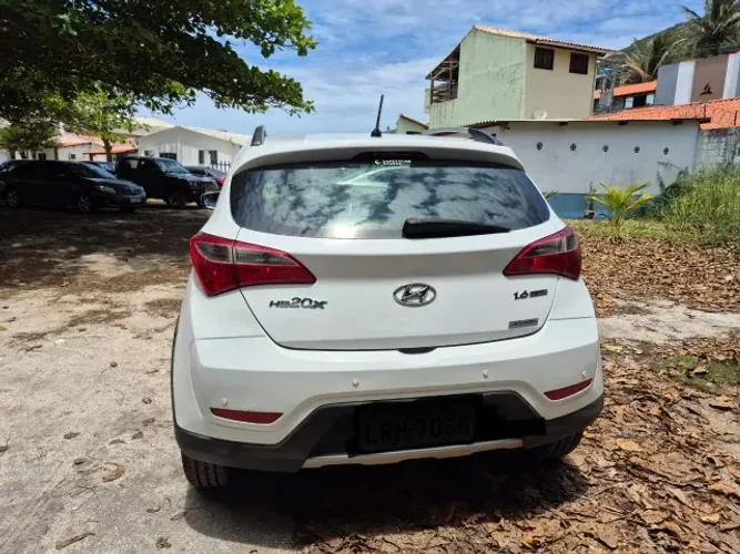 Hyundai HB20X Style 1.6 Flex 16V Aut. 2014