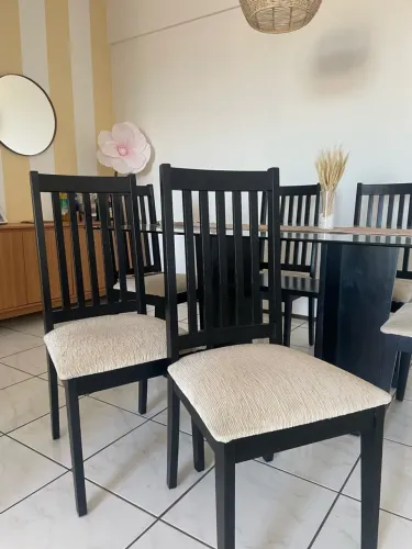 Conjunto de 6 cadeiras de madeira maciça