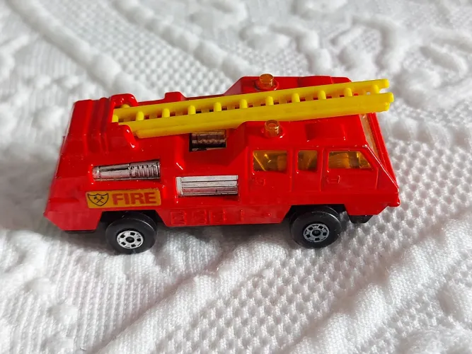 Miniatura Matchbox Blaze Buster