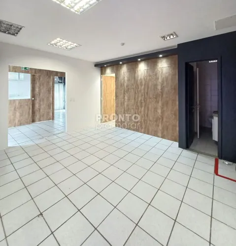 Sala/Conjunto Comercial em Ilha do Leite