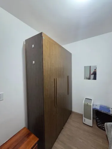 Guarda-roupa 4 portas MDF marrom escuro