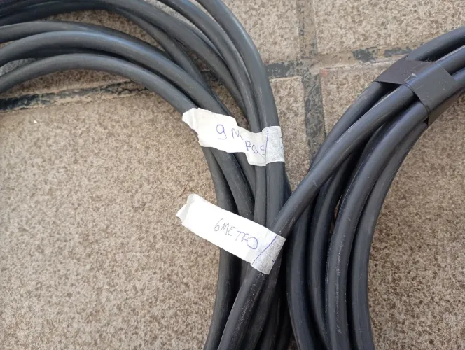 2 Cabos PP para extensão 3 x 2,5mm 1 pedaço de 6 metros e 1 pedaço de 9 metros. Usado bom.