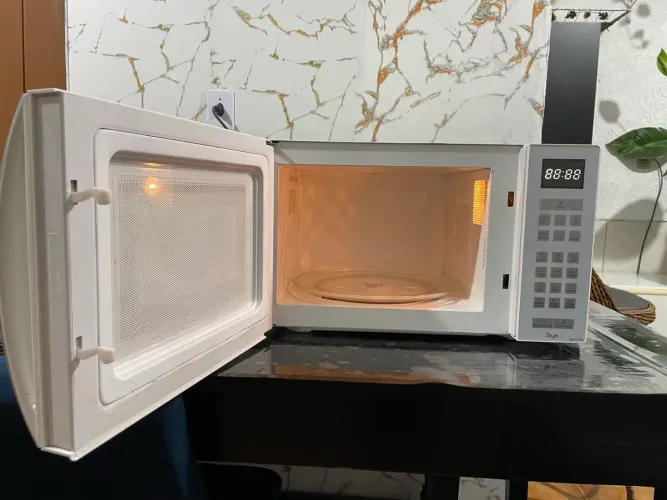 Micro-ondas Panasonic 32 Litros 220V | Excelente Estado | Tudo Funcionando