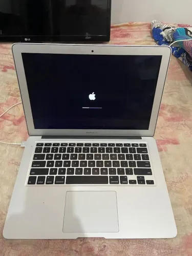 Macbook Air 13 - Ano 2015 - Core I5 + 8GB RAM + Nvme 256gb