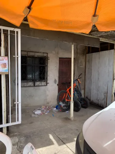 Vende-se uma casa na Massaranduba