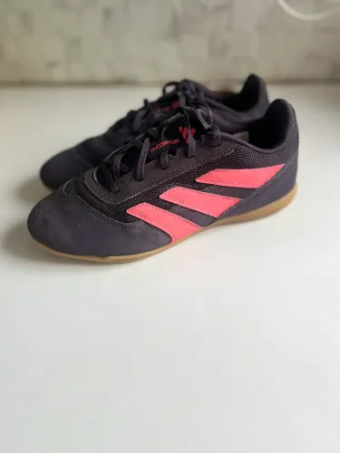 Chuteira futsal 