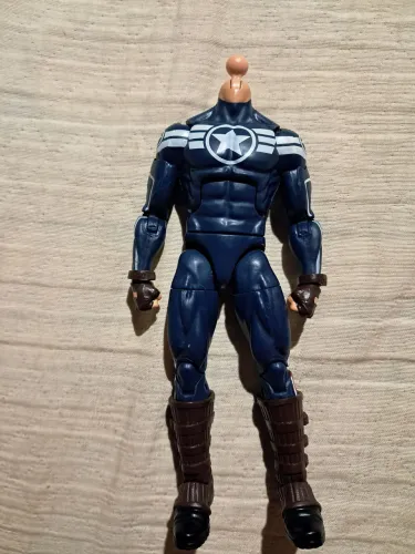 Corpo do capitão Rogers Marvel Legends (recomendado para customização)