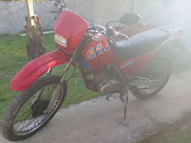 Vendo moto XLR 125 1997, raridade barato pra sair 3.500
