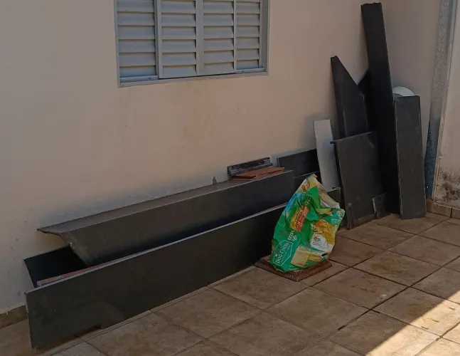 Vendo mármores preto São Gabriel escovado