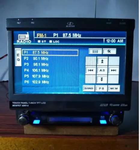 Vendo toca CD, DVD play com tela retrátil de 7 pol.e controle remoto