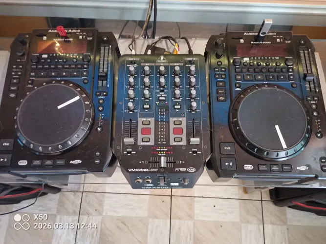 CDJ American Áudio Radium 3000