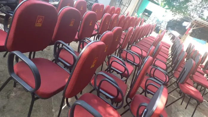 Cadeira de direto * *