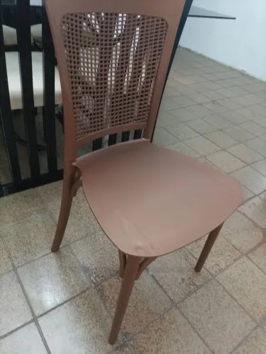 Cadeira em Polipropileno Robust