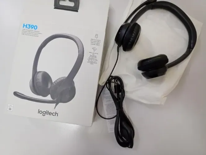 Headset USB Logitech H390 Preto - NOVO