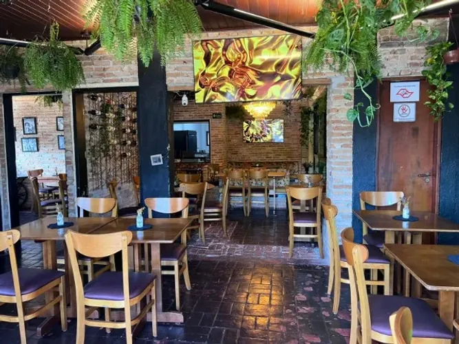 Restaurante no ABC BF-353