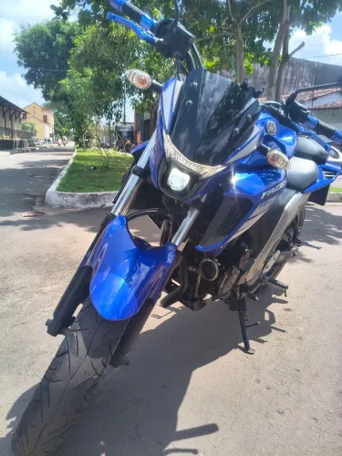 Vendo fazer fz25 250cc nova!!