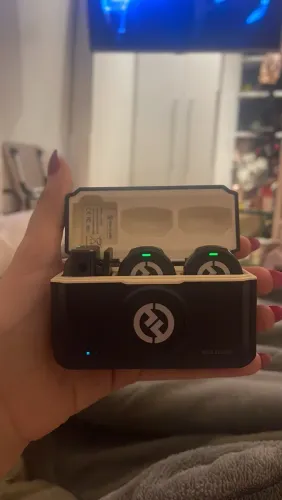 Microfone DUO novo na caixa Lapela HollyLand nunca usado com todos os accessorios