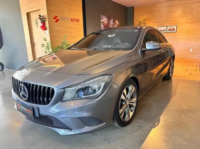 Mercedes-Benz E-200 Classic 2.0 2014