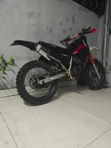 Xr200 r de trilha