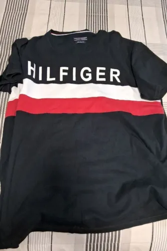 camiseta preta tommy hilfiger original 3 xl, 100% algodão, largura 67 cm x2 e comprimento