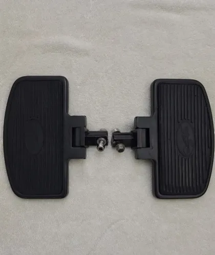 Pedaleira tipo Plataforma Traseira - Suzuki Boulevard M1800