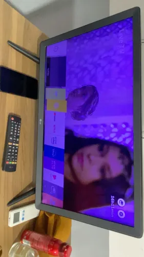 Vende se TV LG 32 polegadas , nunca foi aberta