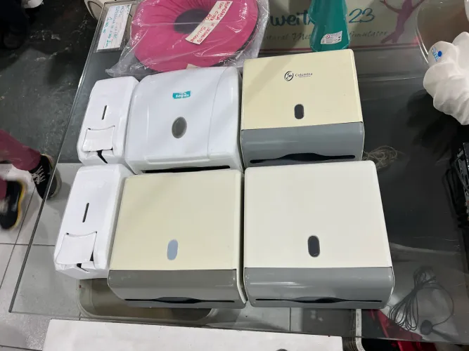 Lote Dispenser Saboneteira e Toalheiro