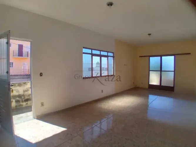 Casa Sobreloja - Jardim Vale do Sol - 2 Dormitórios - 70m².