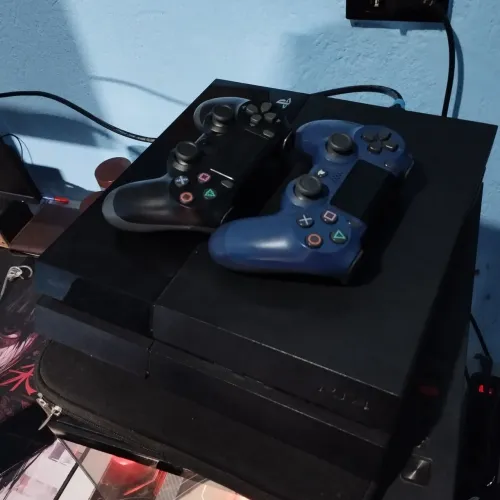 Playstation 4 FAT 500GB Desbloqueado FW13.52