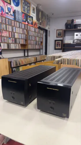 Amplificador Marantz MA700 (par)