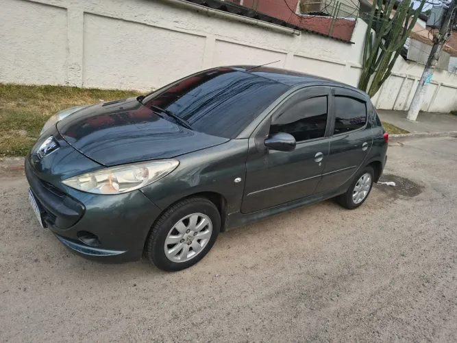 Peugeot 207 XR Sport 1.4 Flex 8V 5P 2010
