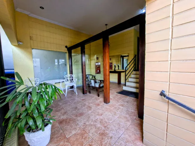 Apartamento de 01 quarto com 02 vagas de garagem no Centro