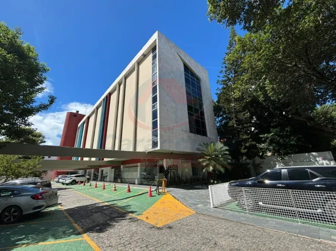 Loja Comercial- Oportunidade Imperdível: Ponto Comercial à Venda em Recife-PE, Boa Vista -