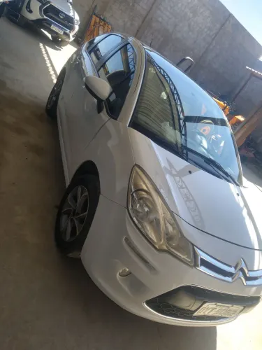 Citroen C3 Tendance 1.5 Flex 8V 5P Mec. 2015
