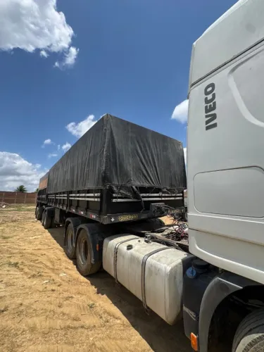 CAMINHÃO IVECO STRALIS 600S44T 