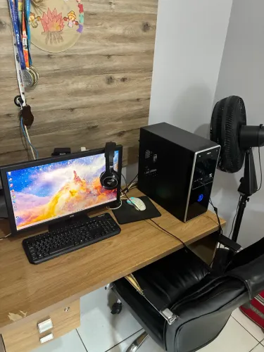 COMPUTADOR COMPLETO COM MESA E CADEIRA!