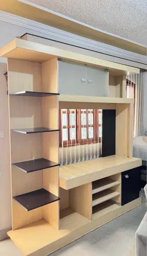 ESTANTE SALA