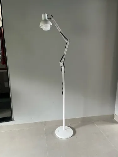 Luminária alta