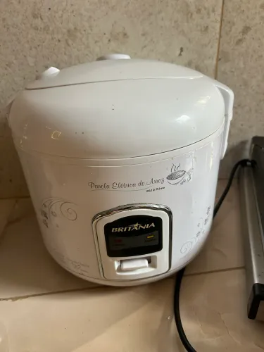 Panela de arroz elétrica 