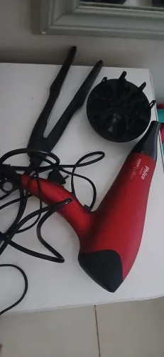 Vendendo secador e chapinha Gama