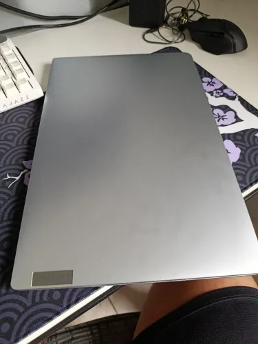 Lenovo ideapad 1