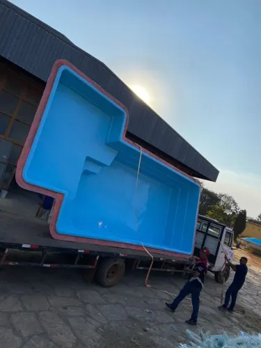 Piscina em fibra de vidro ? pra orçamento realize seu sonho?