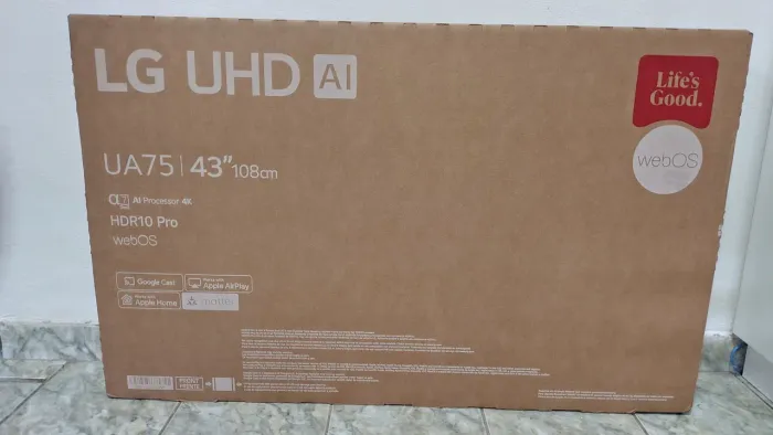 TV LG 43" nova na caixa