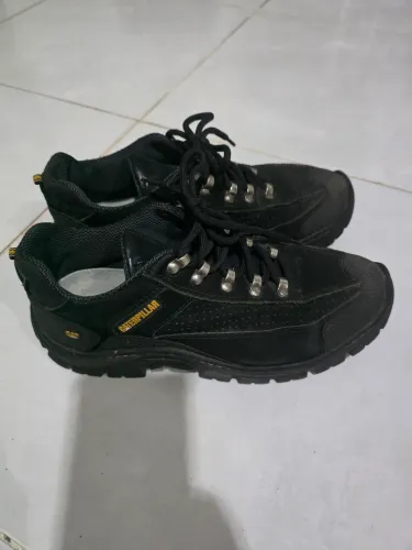 Bota caterpillar n40